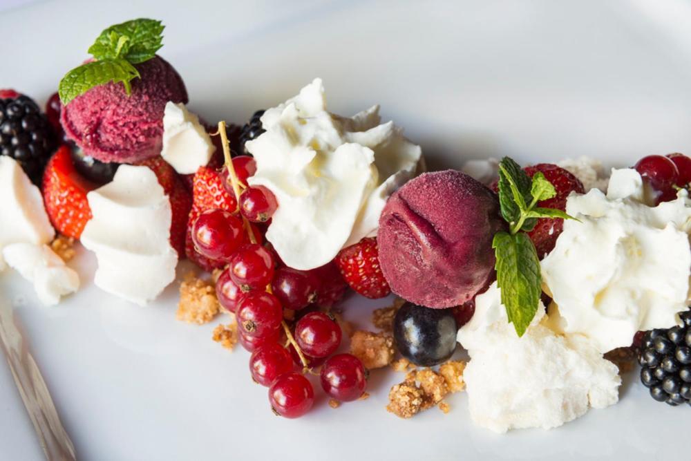 Artres Logis-Hotel-Restaurant La Gentilhommiere מראה חיצוני תמונה